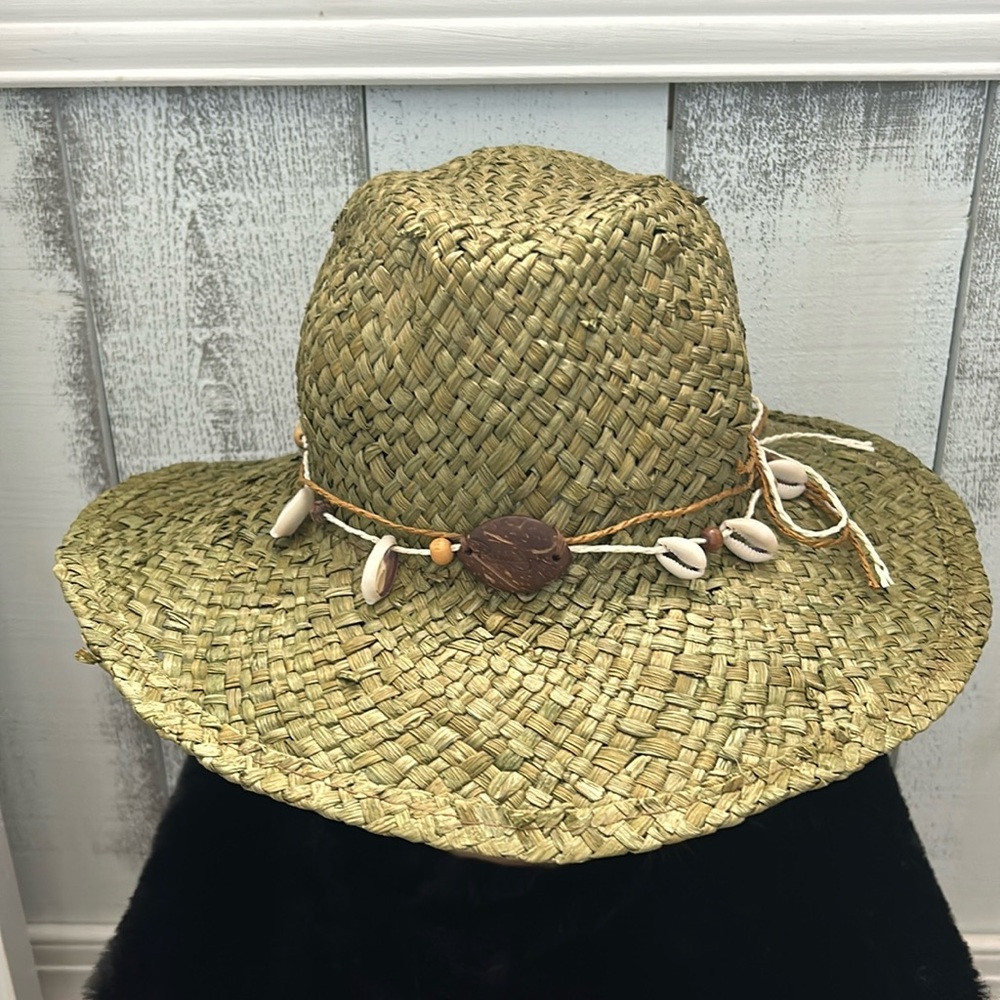 Woman’s Panama Jack straw hat 👒